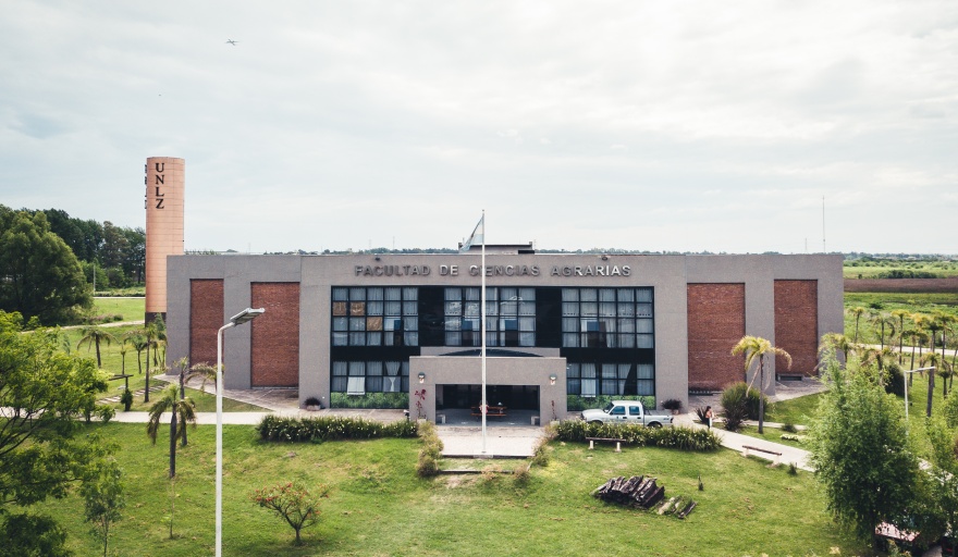 Universidad Nacional de Lomas de Zamora (UNLZ)